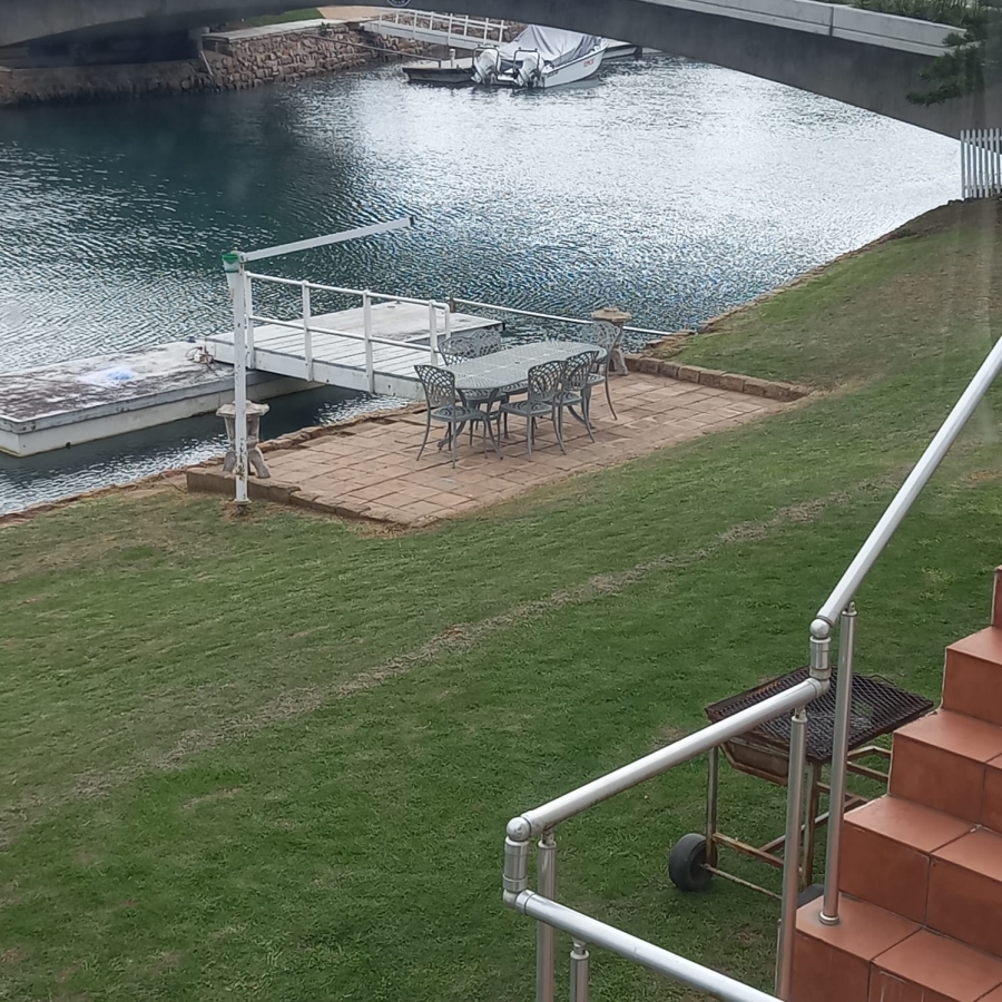 7 Bedroom Property for Sale in Royal Alfred Marina Eastern Cape